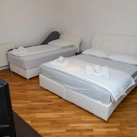 Apartment Grand Lux Pale