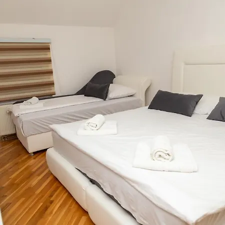 Apartment Grand Lux *