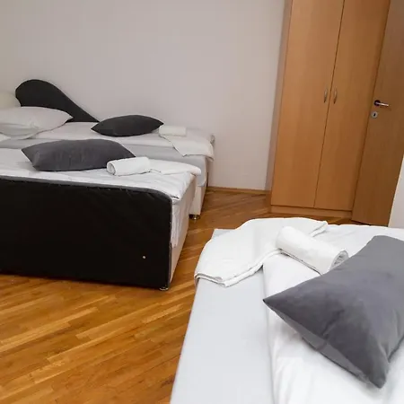 Grand Lux Appartement Pale